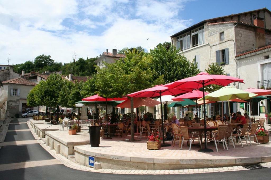 B&B Le Savoir Vivre Bonnes  외부 사진